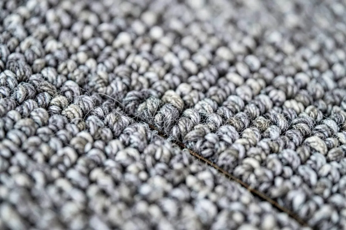 Detalhe da textura do carpete em placa